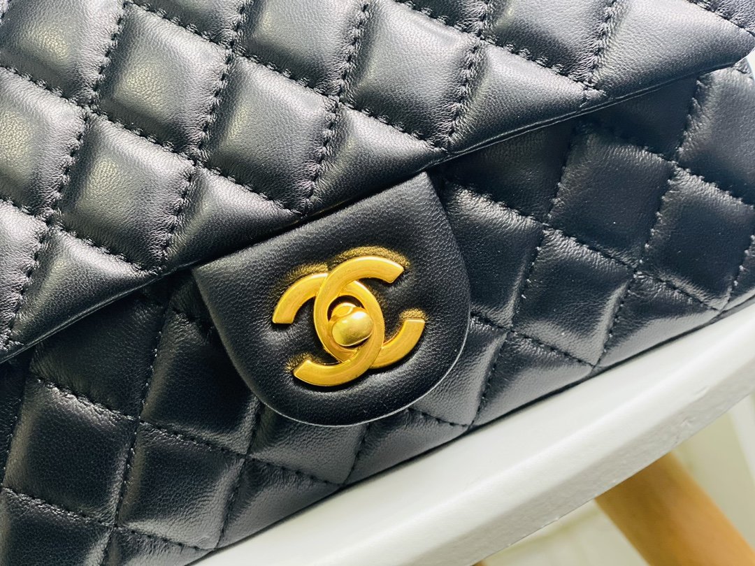 大人気ブランドChanel シャネル ショルダーバッグ レディース 実物の写真 スーパーコピーバッグN品代引き対応国内発送後払い送料無料安全必ず届く信用できるサイト