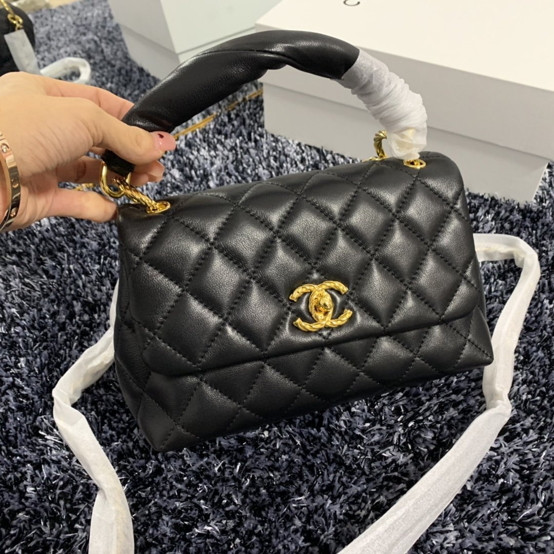 大人気ブランドChanel シャネル ショルダーバッグ レディース 実物の写真 スーパーコピーバッグN品代引き対応国内発送後払い送料無料安全必ず届く信用できるサイト