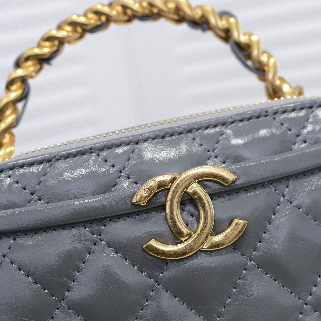 大人気ブランドChanel シャネル ショルダーバッグ レディース 実物の写真 スーパーコピーバッグN品代引き対応国内発送後払い送料無料安全必ず届く信用できるサイト