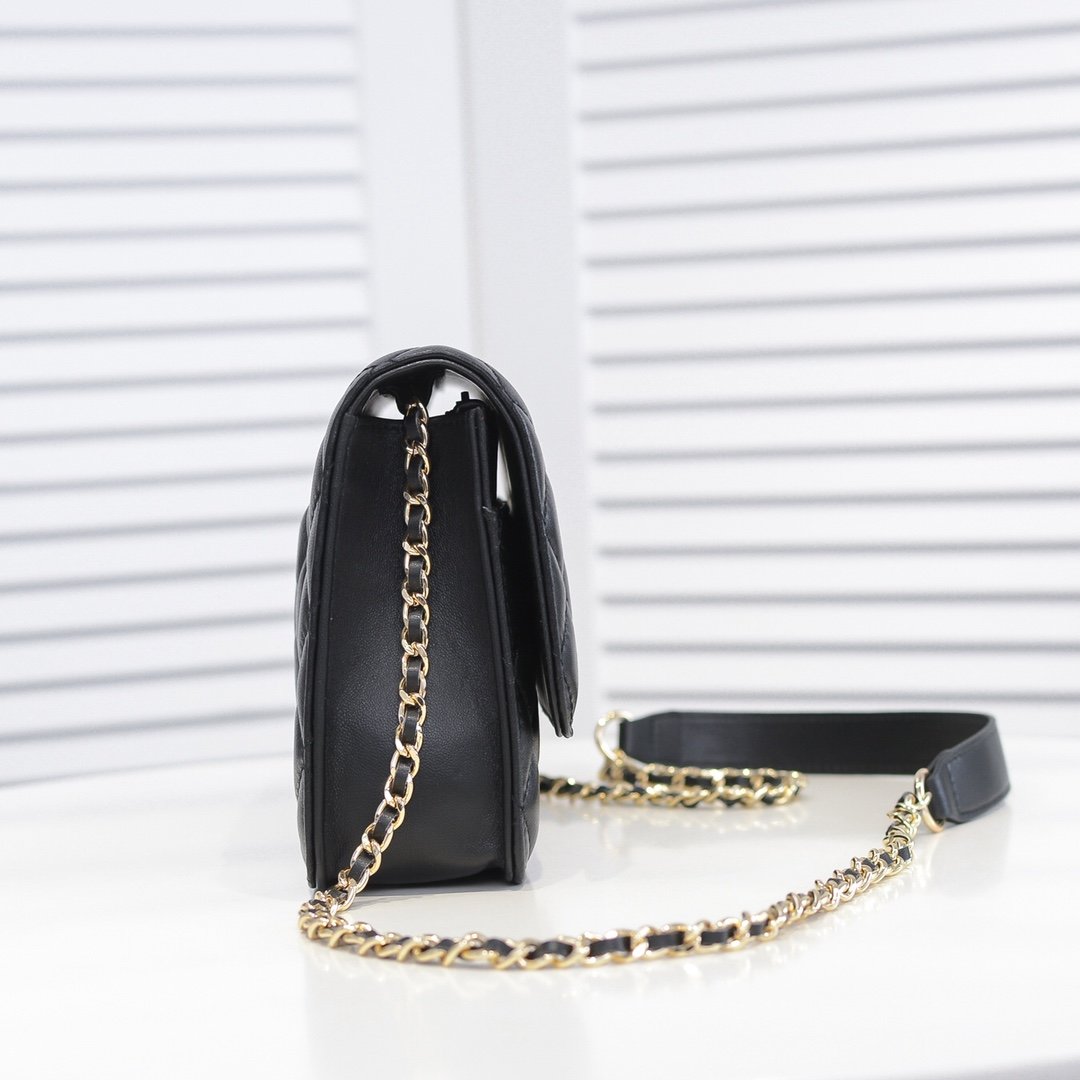 大人気ブランドChanel シャネル ショルダーバッグ レディース 実物の写真 スーパーコピーバッグN品代引き対応国内発送後払い送料無料安全必ず届く信用できるサイト