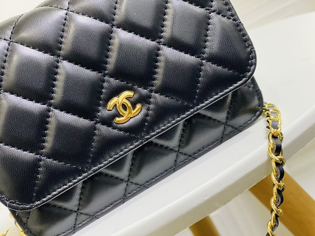 大人気ブランドChanel シャネル ショルダーバッグ レディース 実物の写真 スーパーコピーバッグN品代引き対応国内発送後払い送料無料安全必ず届く信用できるサイト