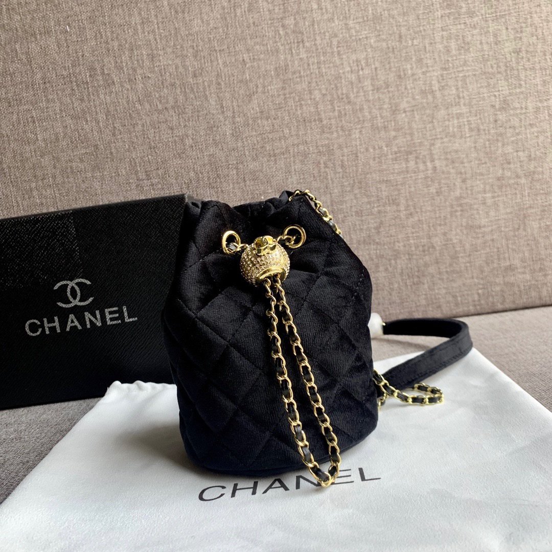 大人気ブランドChanel シャネル ショルダーバッグ レディース 実物の写真 スーパーコピーバッグN品代引き対応国内発送後払い送料無料安全必ず届く信用できるサイト