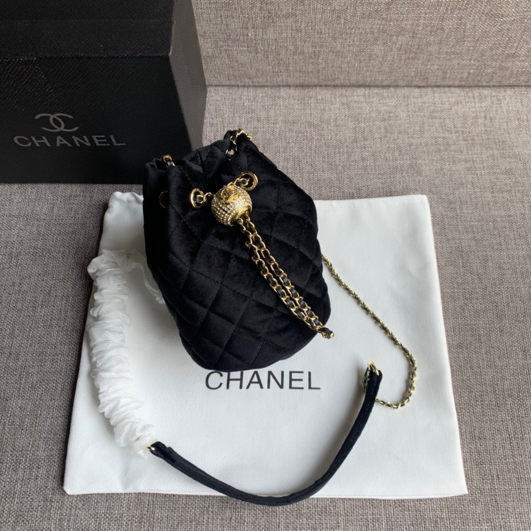 大人気ブランドChanel シャネル ショルダーバッグ レディース 実物の写真 スーパーコピーバッグN品代引き対応国内発送後払い送料無料安全必ず届く信用できるサイト