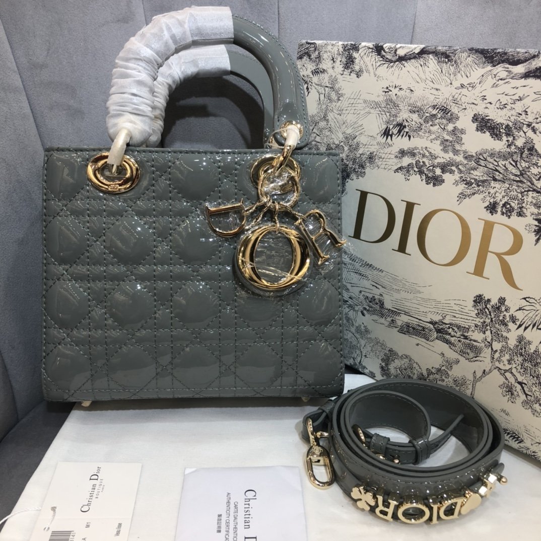 スーパーコピー後払い Dior クリスチャンディオール ハンドバッグ Montaigne ショルダーバッグ St Honoré レディース  実物の写真 N品代引き対応国内発送送料無料安全必ず届く信用できるサイト