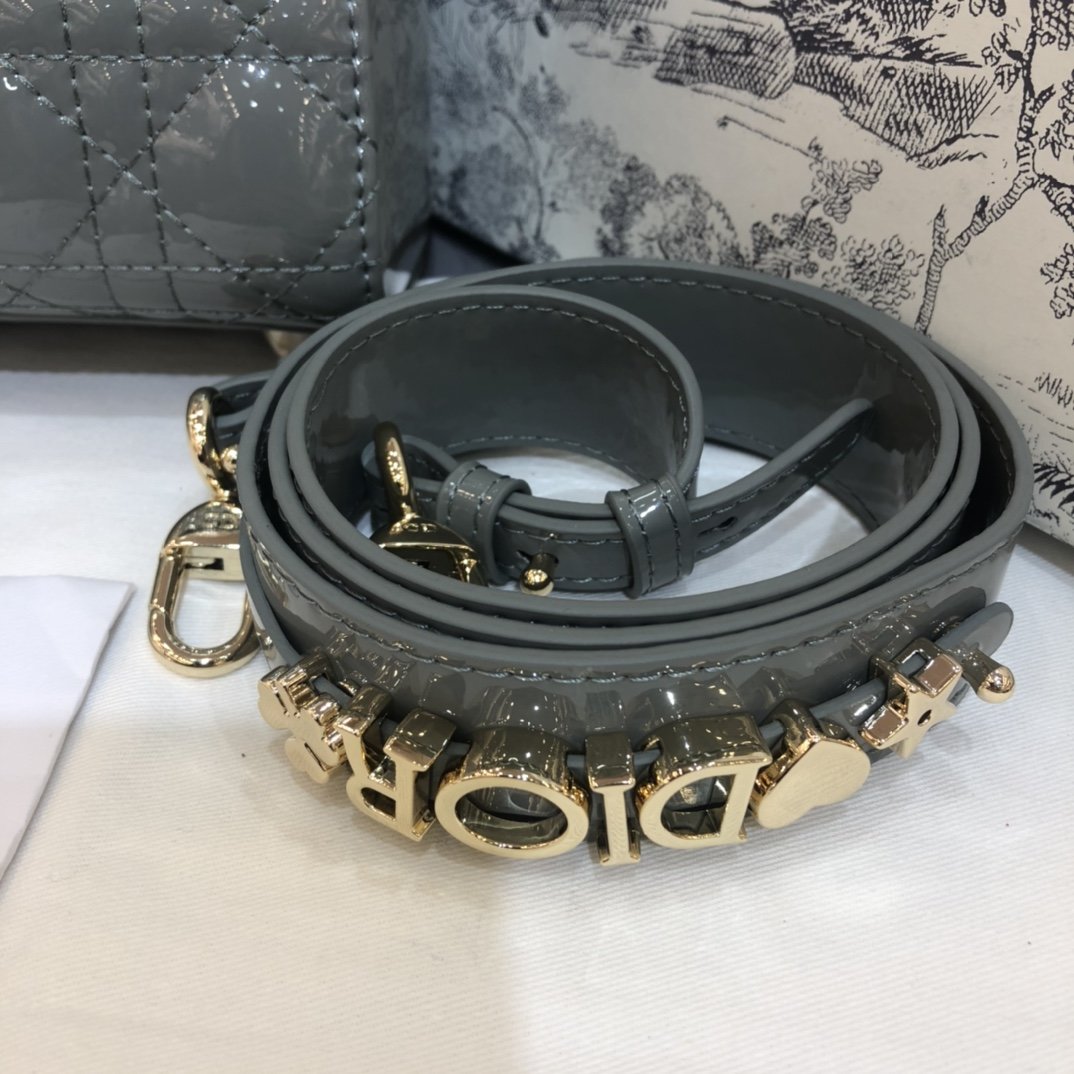 スーパーコピー後払い Dior クリスチャンディオール ハンドバッグ Montaigne ショルダーバッグ St Honoré レディース  実物の写真 N品代引き対応国内発送送料無料安全必ず届く信用できるサイト