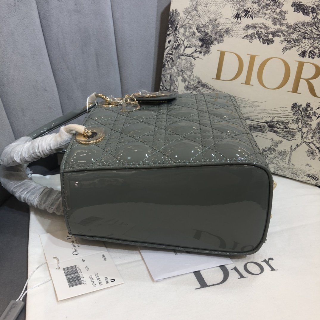 スーパーコピー後払い Dior クリスチャンディオール ハンドバッグ Montaigne ショルダーバッグ St Honoré レディース  実物の写真 N品代引き対応国内発送送料無料安全必ず届く信用できるサイト