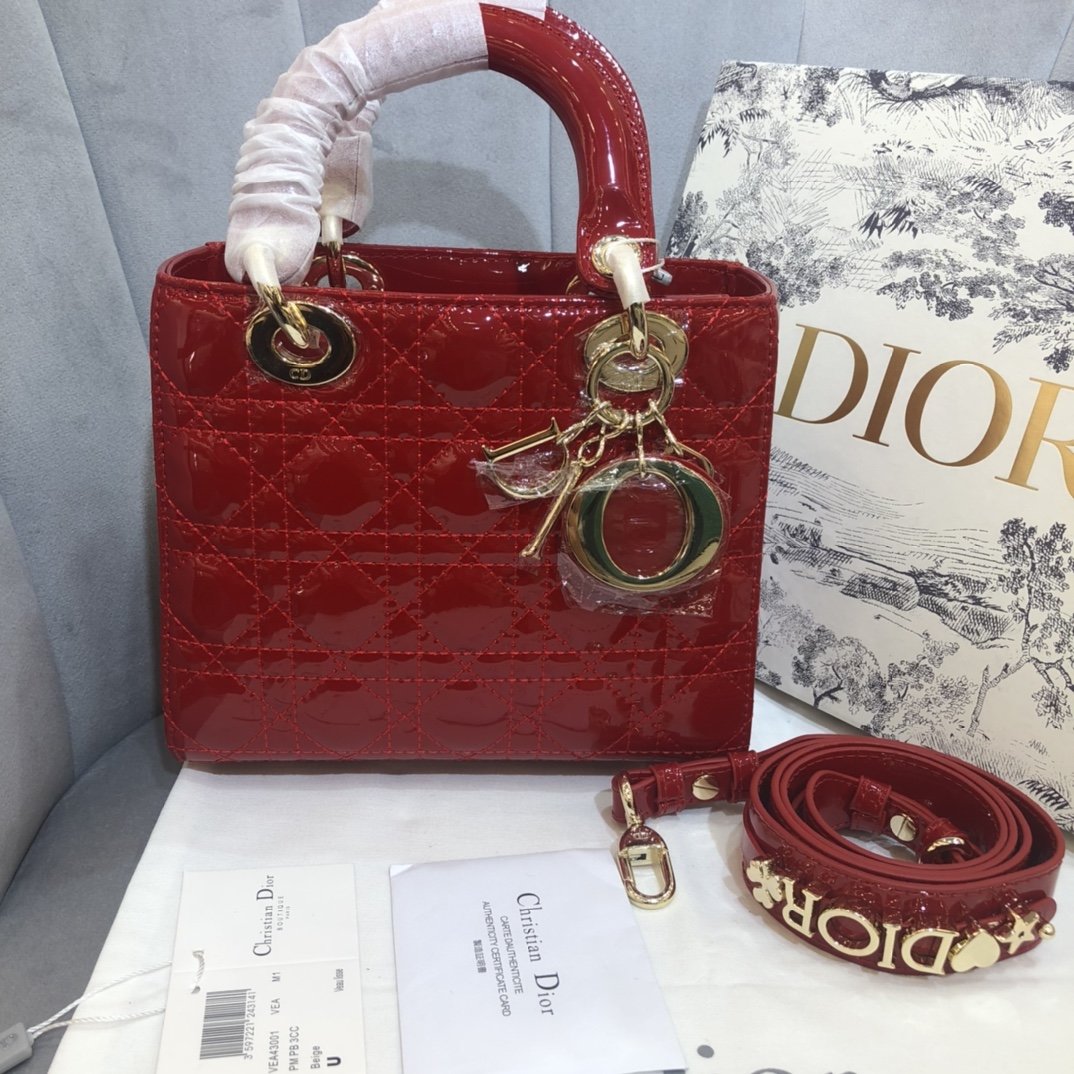 スーパーコピー後払い Dior クリスチャンディオール ハンドバッグ Montaigne ショルダーバッグ St Honoré レディース  実物の写真 N品代引き対応国内発送送料無料安全必ず届く信用できるサイト