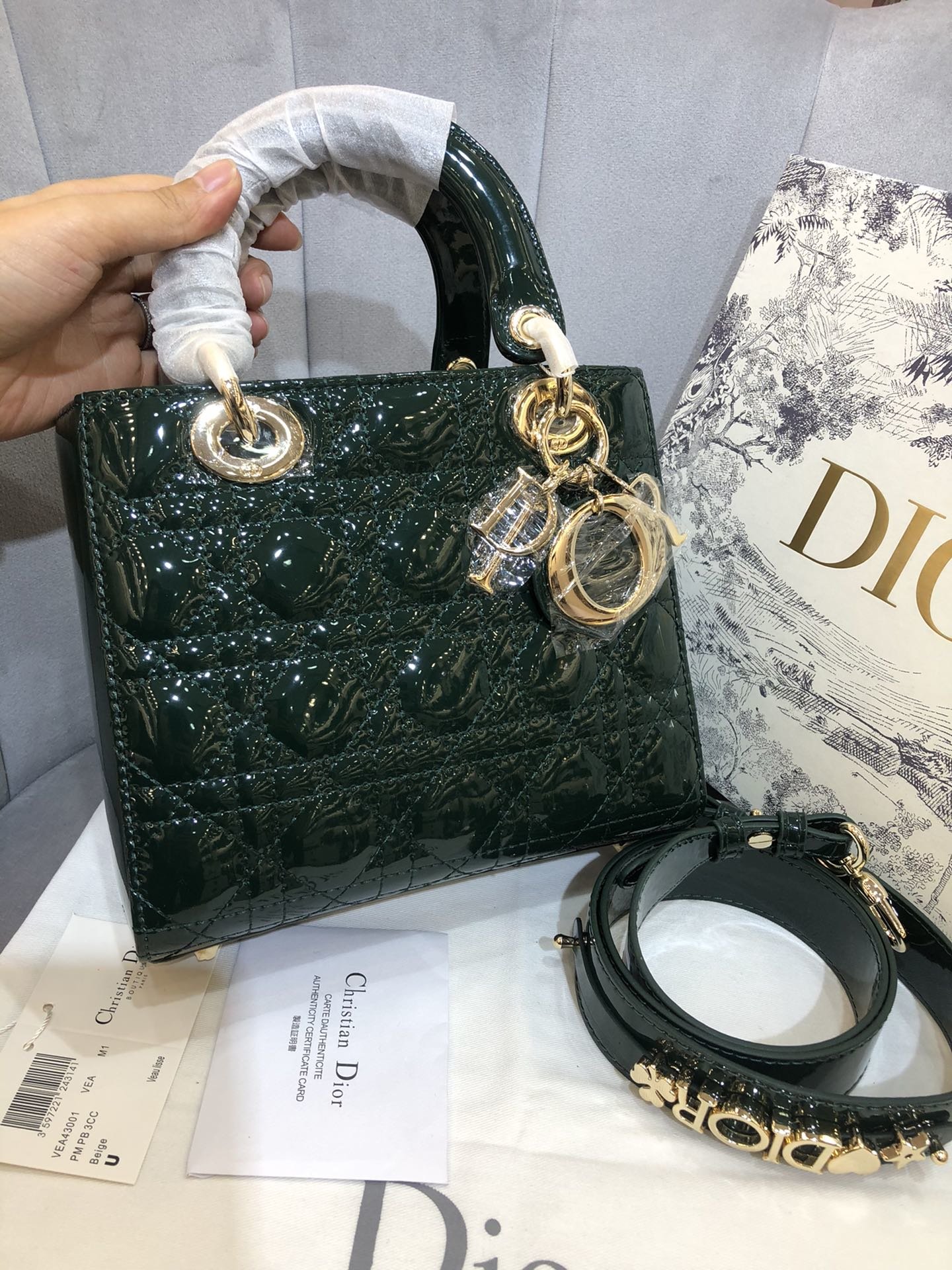 スーパーコピー後払い Dior クリスチャンディオール ハンドバッグ Montaigne ショルダーバッグ St Honoré レディース  実物の写真 N品代引き対応国内発送送料無料安全必ず届く信用できるサイト