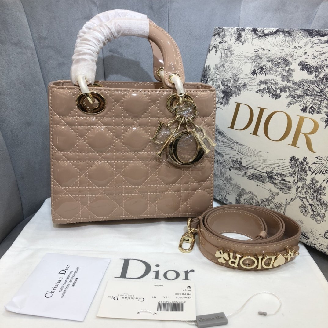 スーパーコピー後払い Dior クリスチャンディオール ハンドバッグ Montaigne ショルダーバッグ St Honoré レディース  実物の写真 N品代引き対応国内発送送料無料安全必ず届く信用できるサイト