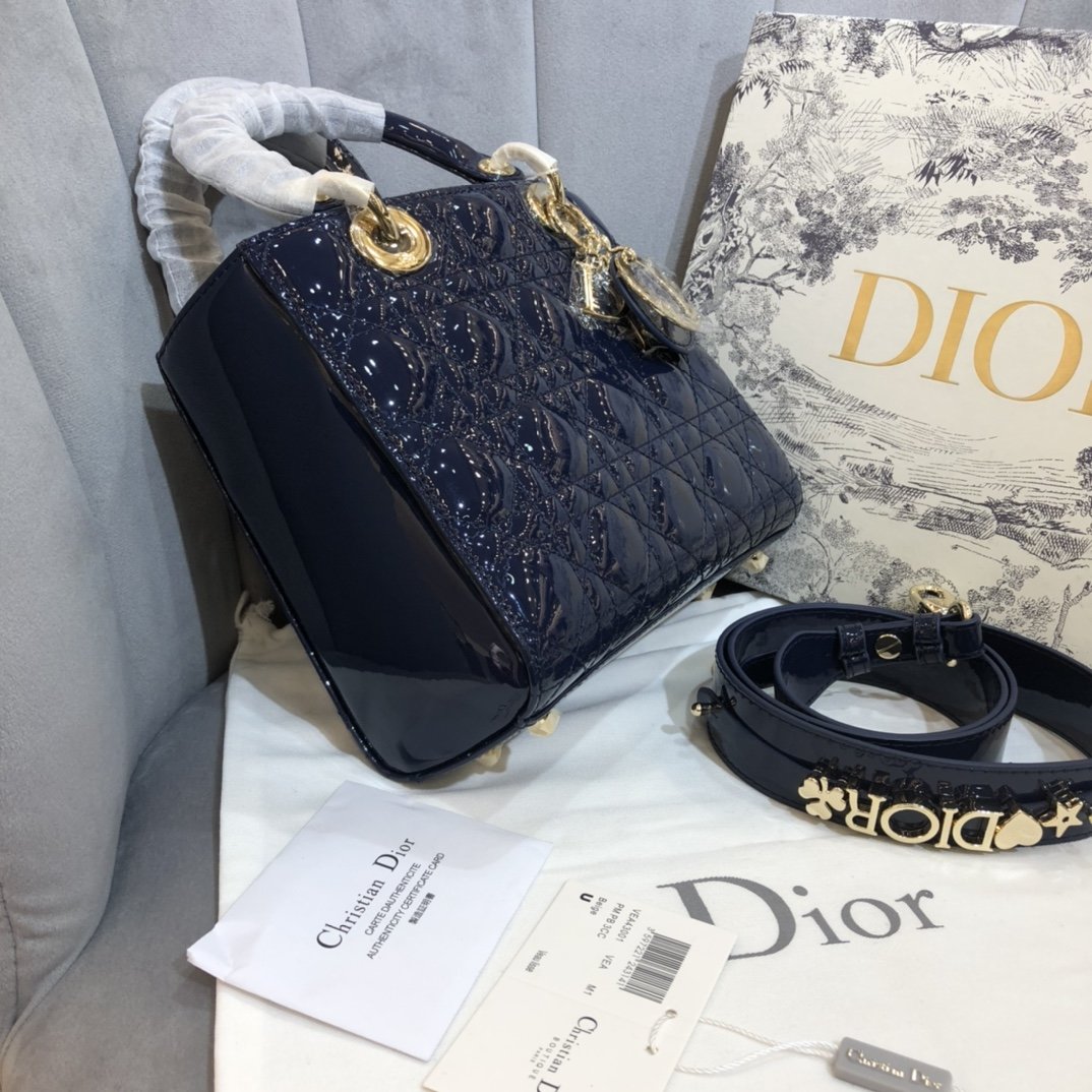 スーパーコピー後払い Dior クリスチャンディオール ハンドバッグ Montaigne ショルダーバッグ St Honoré レディース  実物の写真 N品代引き対応国内発送送料無料安全必ず届く信用できるサイト