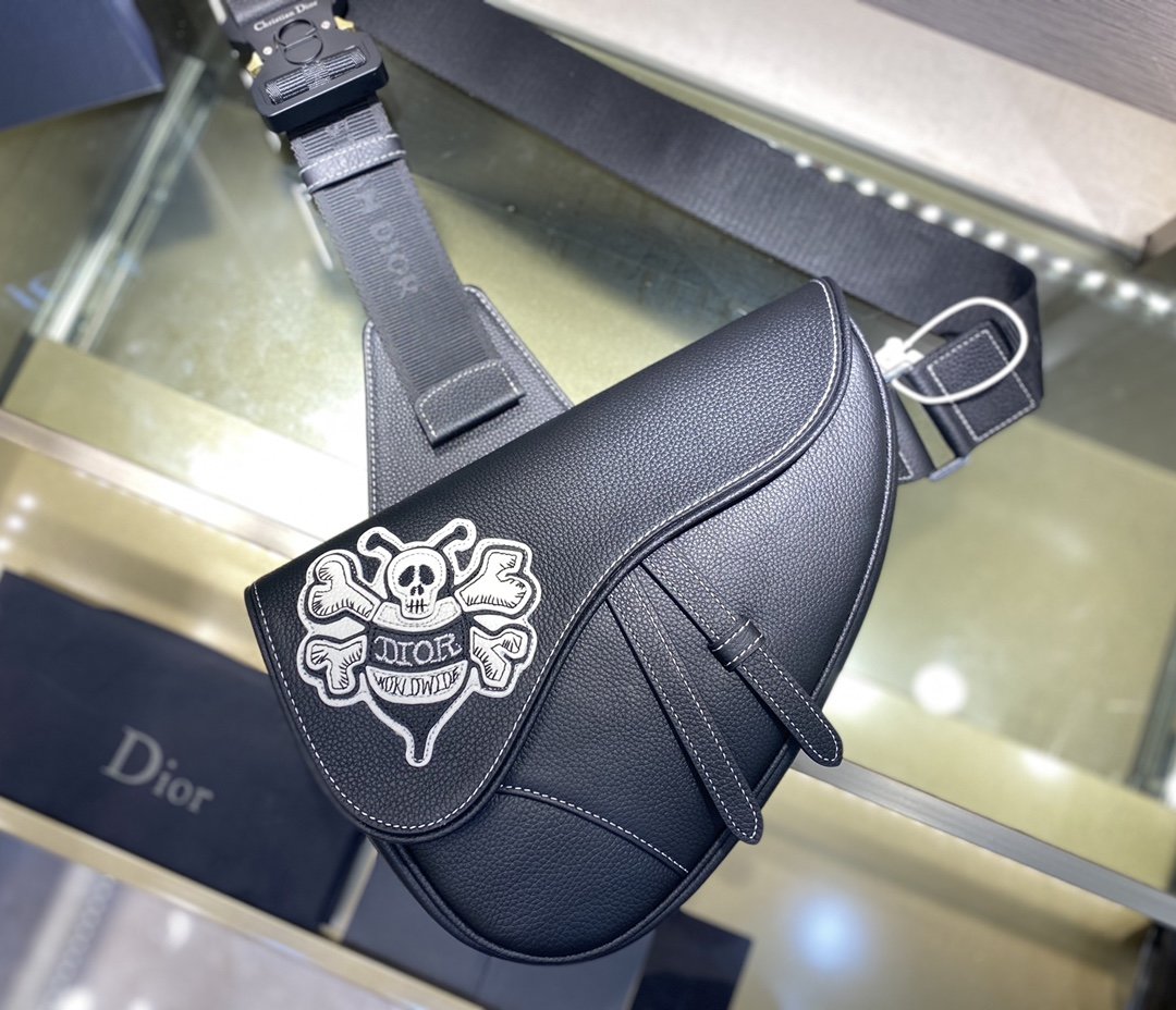 超スーパーコピー後払い Dior クリスチャンディオール バッグ    実物の写真 N品代引き対応国内発送送料無料安全必ず届く信用できるサイト