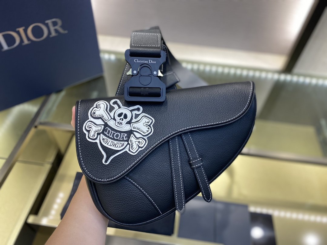 超スーパーコピー後払い Dior クリスチャンディオール バッグ    実物の写真 N品代引き対応国内発送送料無料安全必ず届く信用できるサイト