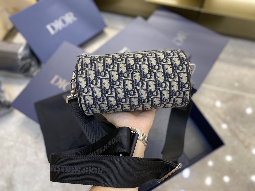 スーパーコピー後払い Dior クリスチャンディオール バッグ  実物の写真 N品代引き対応国内発送送料無料安全必ず届く信用できるサイト