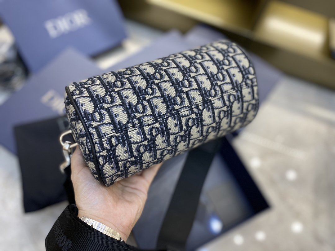 スーパーコピー後払い Dior クリスチャンディオール バッグ  実物の写真 N品代引き対応国内発送送料無料安全必ず届く信用できるサイト