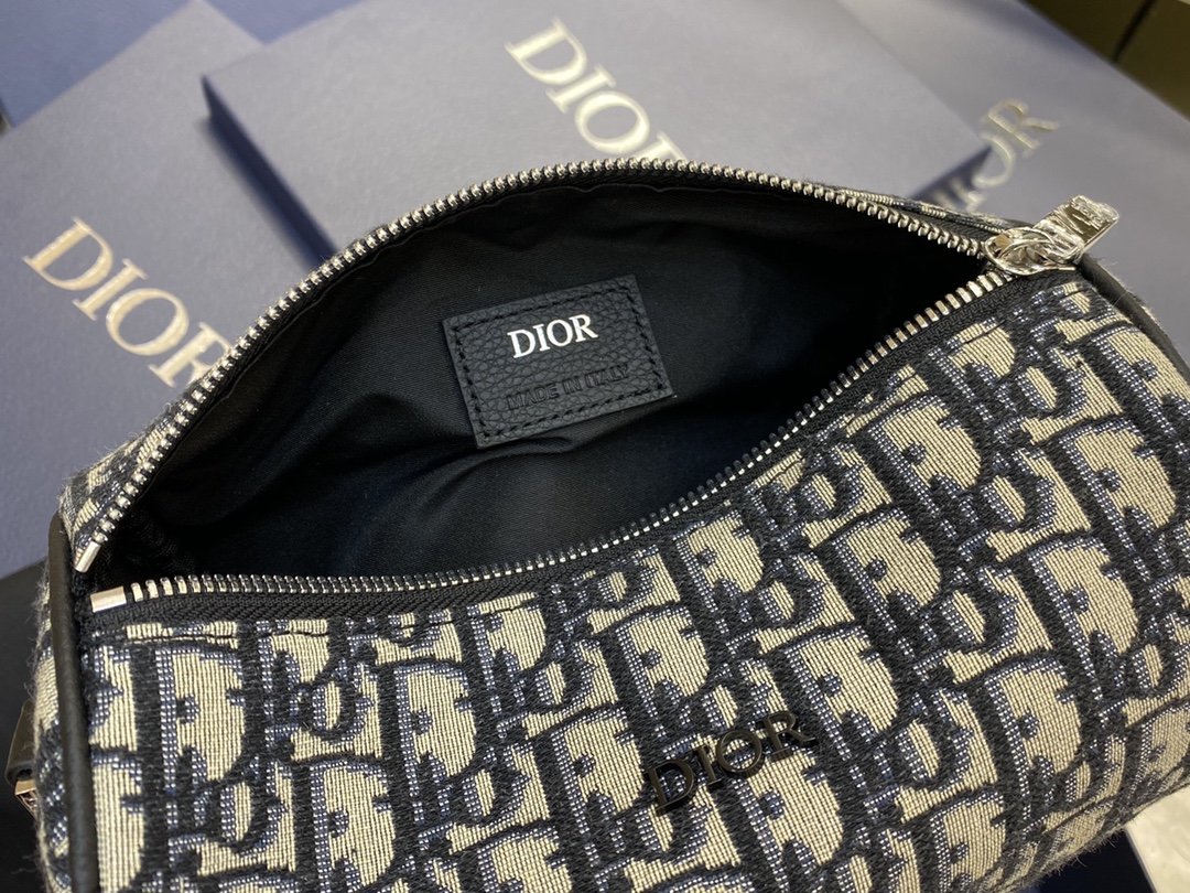 スーパーコピー後払い Dior クリスチャンディオール バッグ  実物の写真 N品代引き対応国内発送送料無料安全必ず届く信用できるサイト