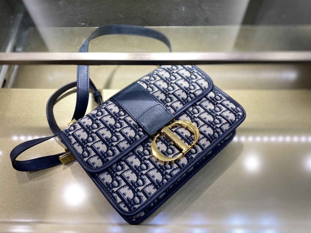 スーパーコピー後払い Dior クリスチャンディオール バッグ  実物の写真 N品代引き対応国内発送送料無料安全必ず届く信用できるサイト