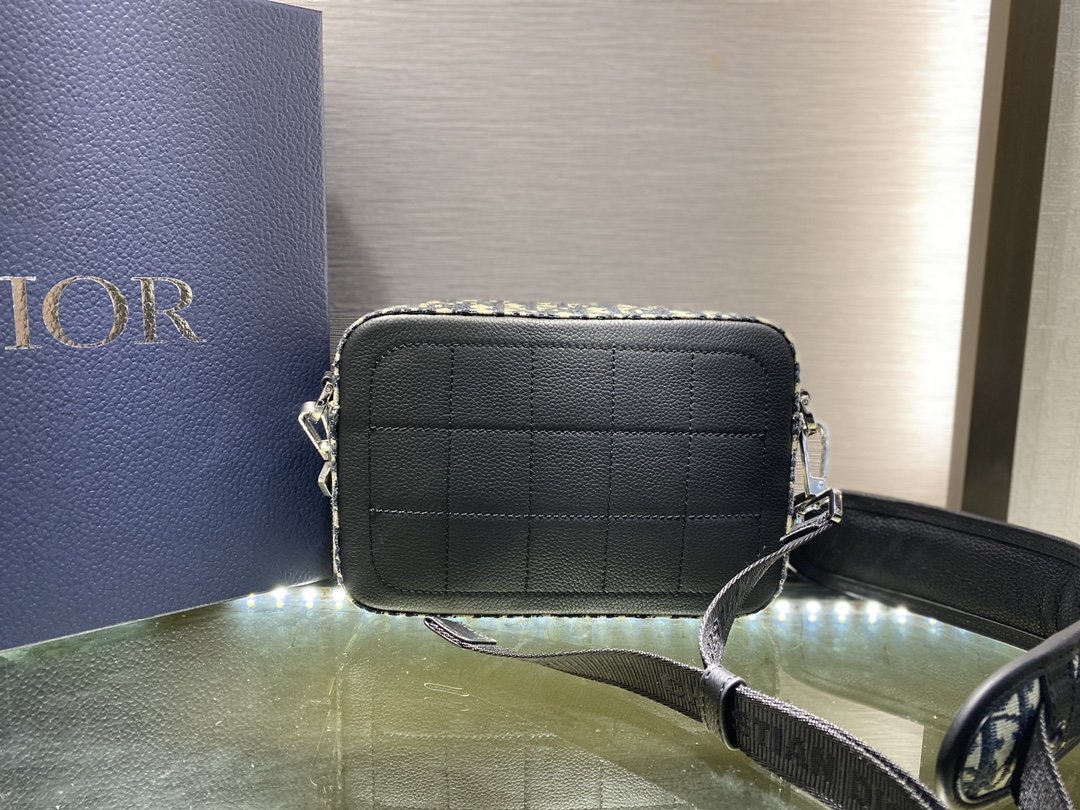 超スーパーコピー後払い Dior クリスチャンディオール バッグ    実物の写真 N品代引き対応国内発送送料無料安全必ず届く信用できるサイト