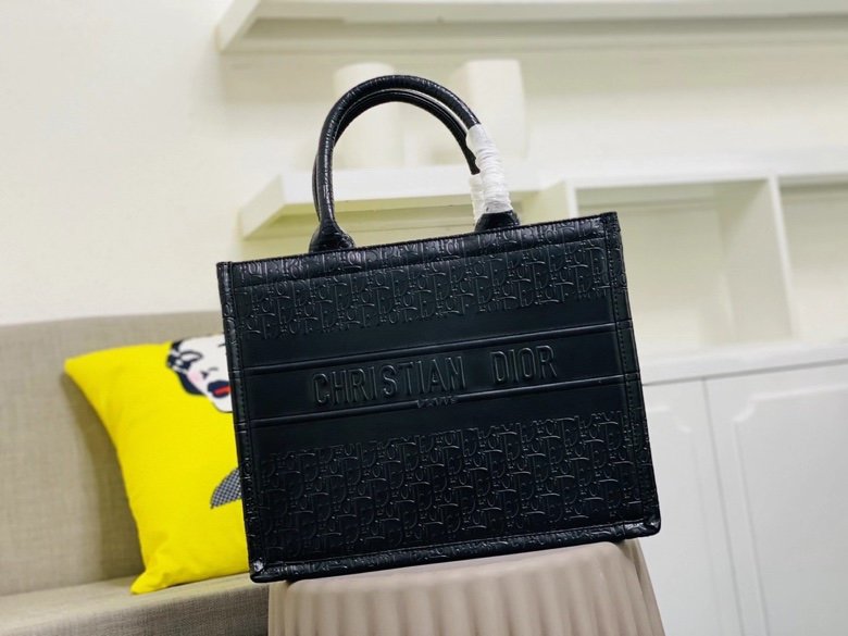 スーパーコピー後払い Dior クリスチャンディオール バッグ  実物の写真 N品代引き対応国内発送送料無料安全必ず届く信用できるサイト