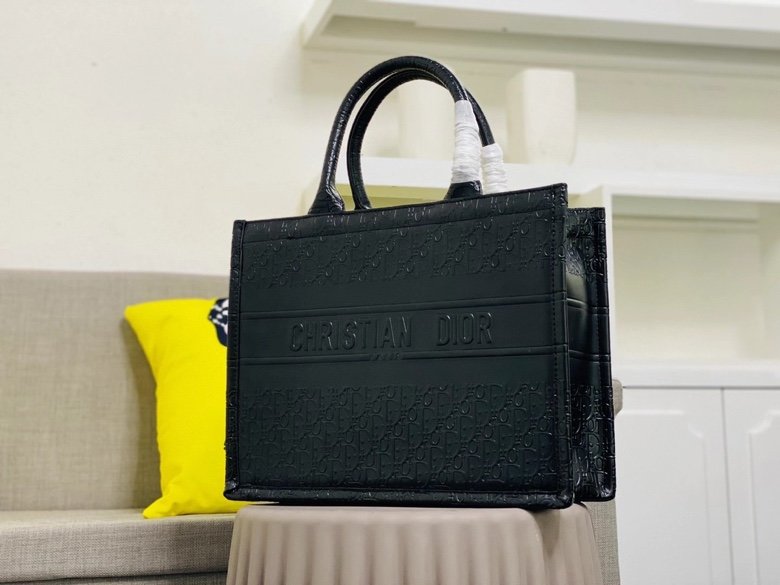 スーパーコピー後払い Dior クリスチャンディオール バッグ  実物の写真 N品代引き対応国内発送送料無料安全必ず届く信用できるサイト
