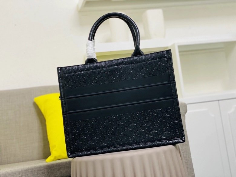 スーパーコピー後払い Dior クリスチャンディオール バッグ  実物の写真 N品代引き対応国内発送送料無料安全必ず届く信用できるサイト