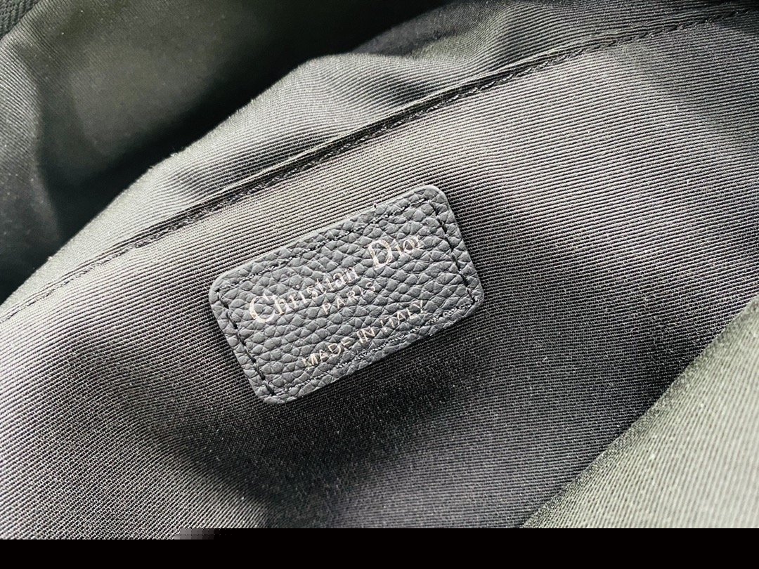 スーパーコピー後払い Dior クリスチャンディオール バッグ  実物の写真 N品代引き対応国内発送送料無料安全必ず届く信用できるサイト