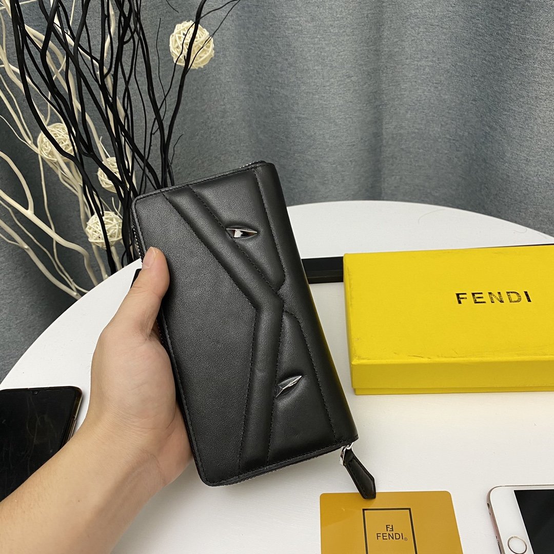 スーパーコピー代引き対応 fendi フェンディ財布 実物の写真 N品後払い国内発送送料無料安全必ず届く信用できるサイト