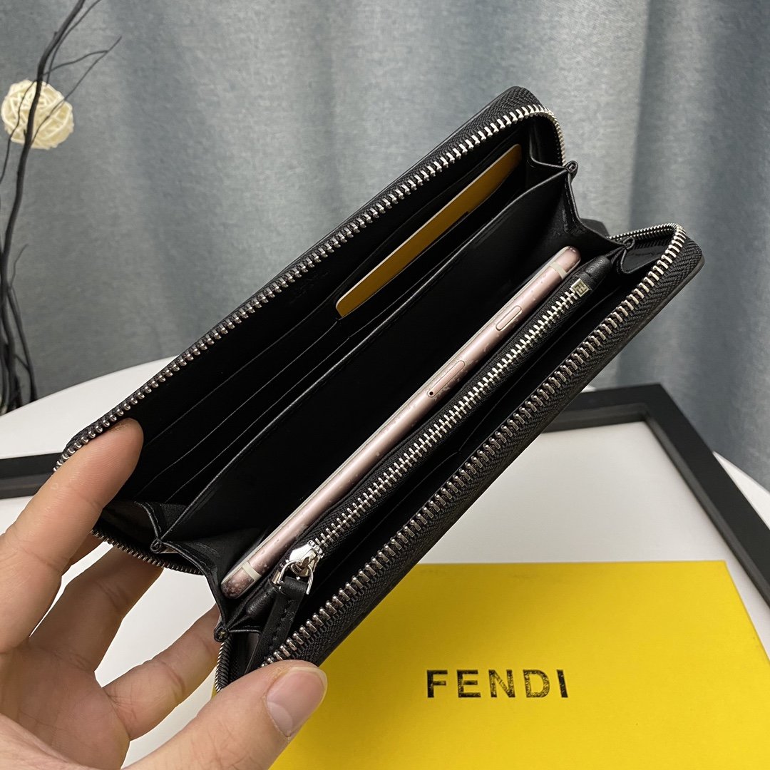 スーパーコピー代引き対応 fendi フェンディ財布 実物の写真 N品後払い国内発送送料無料安全必ず届く信用できるサイト