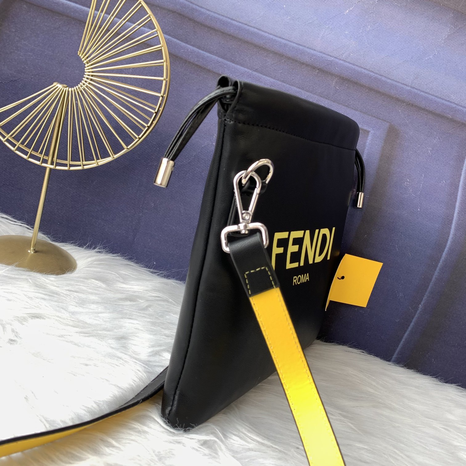 スーパーコピー代引き対応 fendi フェンディ バッグ 実物の写真 N品後払い国内発送送料無料安全必ず届く信用できるサイト