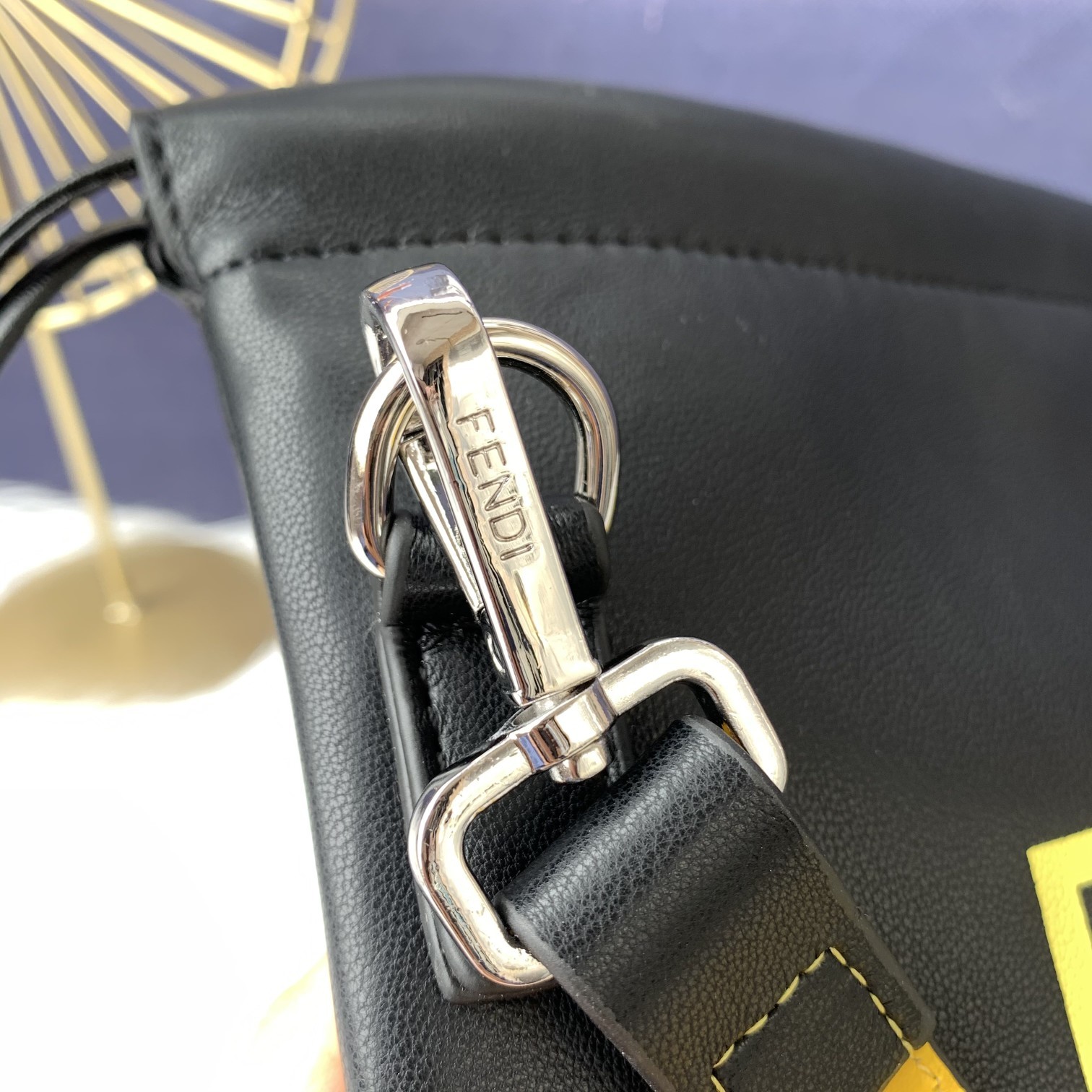 スーパーコピー代引き対応 fendi フェンディ バッグ 実物の写真 N品後払い国内発送送料無料安全必ず届く信用できるサイト