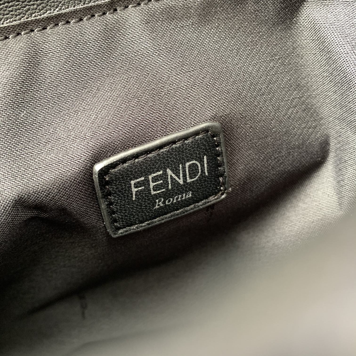 スーパーコピー代引き対応 fendi フェンディ バッグ 実物の写真 N品後払い国内発送送料無料安全必ず届く信用できるサイト