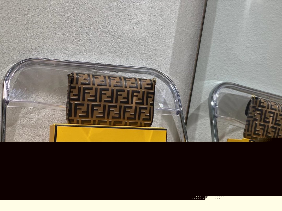 超スーパーコピー代引き対応 fendi フェンディ バッグ 実物の写真 N品後払い国内発送送料無料安全必ず届く信用できるサイト