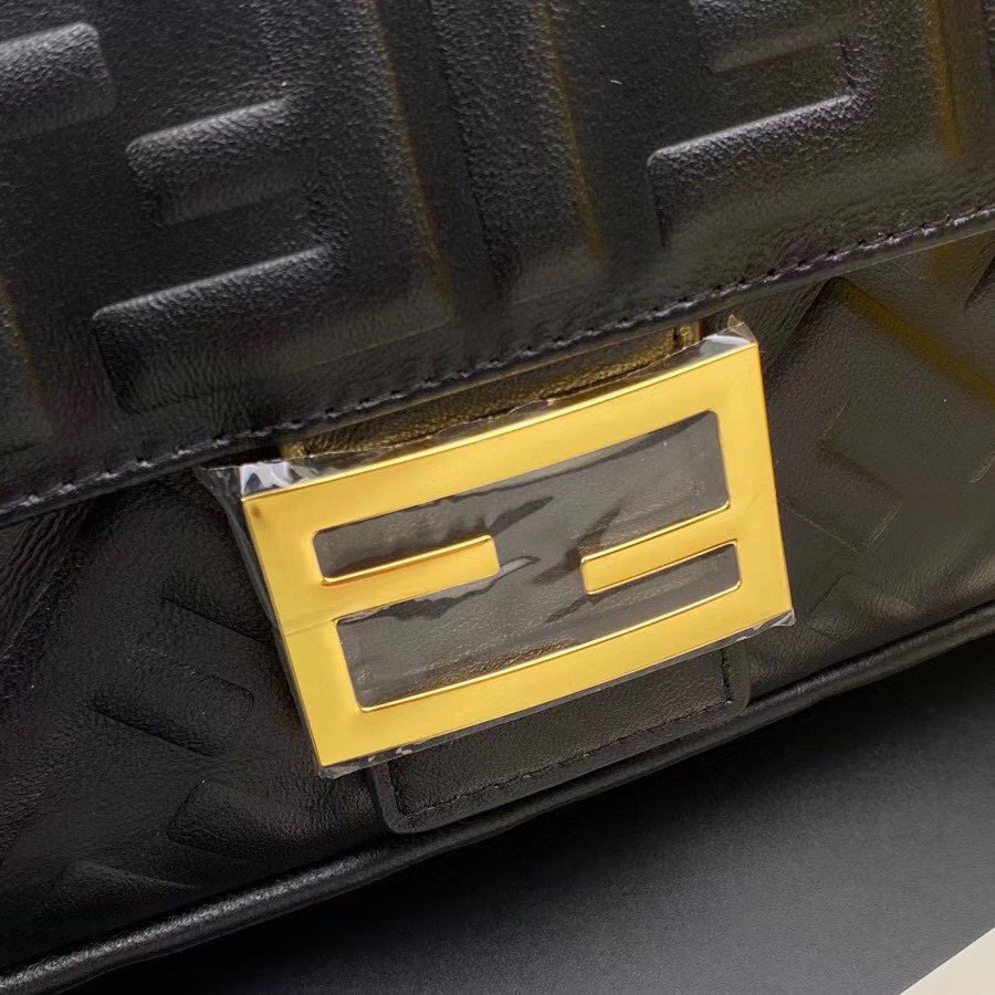 スーパーコピー代引き対応 fendi フェンディ バッグ 実物の写真 N品後払い国内発送送料無料安全必ず届く信用できるサイト