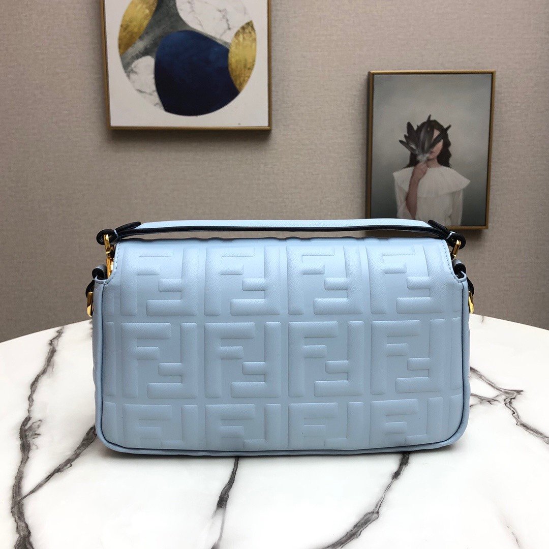 スーパーコピー代引き対応 fendi フェンディ バッグ 実物の写真 N品後払い国内発送送料無料安全必ず届く信用できるサイト