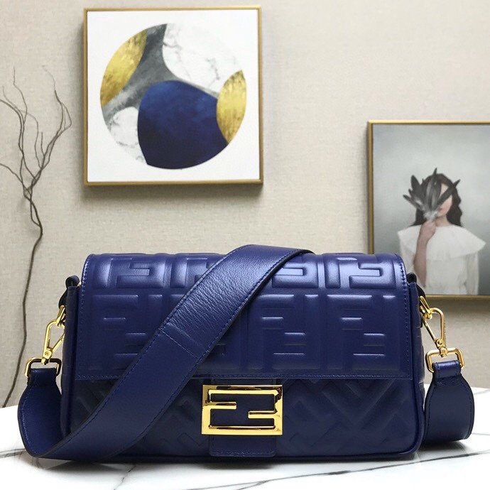 スーパーコピー代引き対応 fendi フェンディ バッグ 実物の写真 N品後払い国内発送送料無料安全必ず届く信用できるサイト