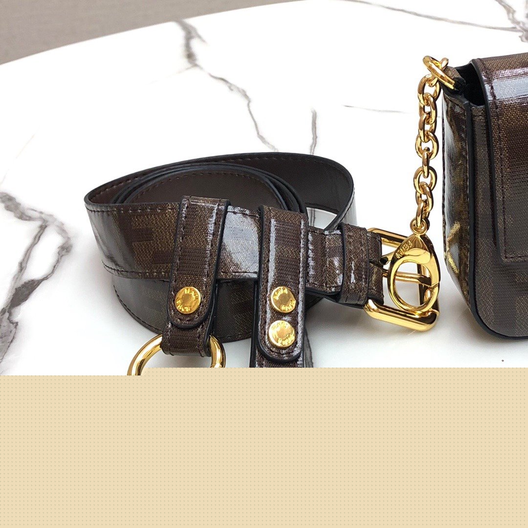 スーパーコピー代引き対応 fendi フェンディ バッグ 実物の写真 N品後払い国内発送送料無料安全必ず届く信用できるサイト