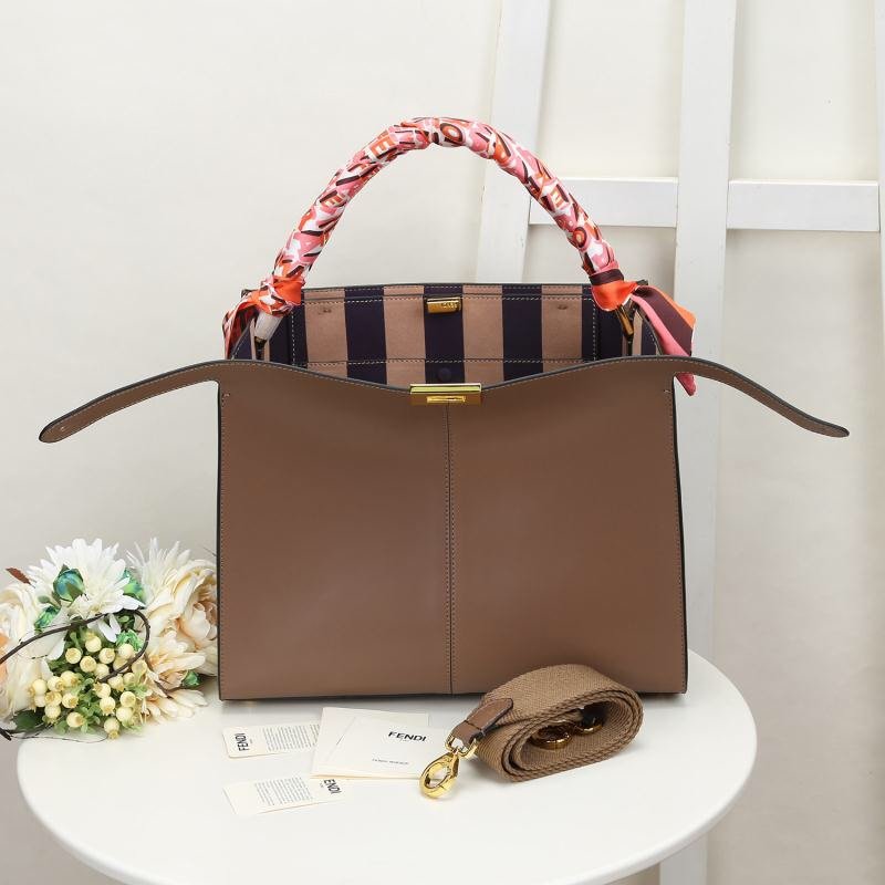 スーパーコピー代引き対応 fendi フェンディ バッグ 実物の写真 N品後払い国内発送送料無料安全必ず届く信用できるサイト