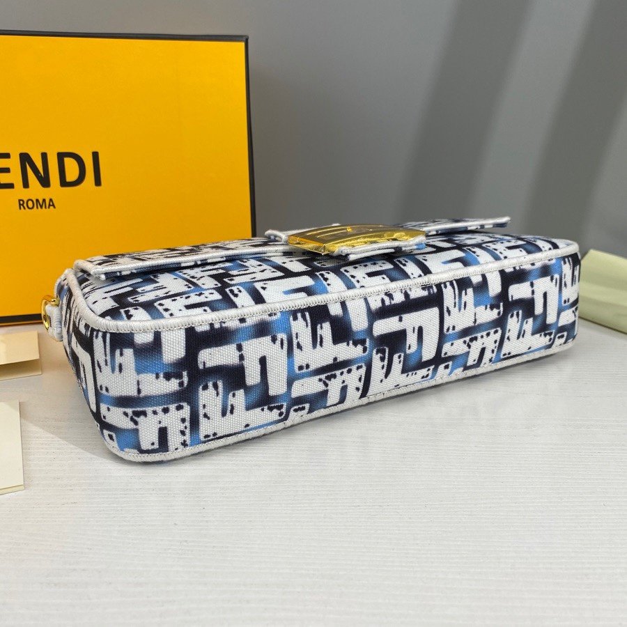 スーパーコピー代引き対応 fendi フェンディ バッグ 実物の写真 N品後払い国内発送送料無料安全必ず届く信用できるサイト