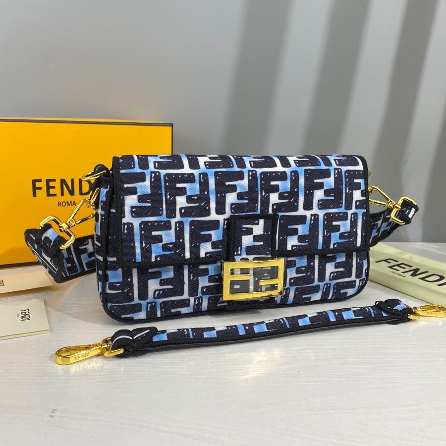 スーパーコピー代引き対応 fendi フェンディ バッグ 実物の写真 N品後払い国内発送送料無料安全必ず届く信用できるサイト