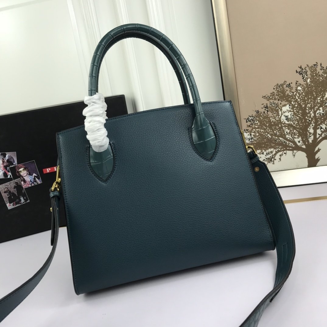 送料無料 Prada プラダ  バッグ 実物の写真 スーパーコピーバッグN品代引き対応国内発送後払い安全必ず届く信用できるサイト