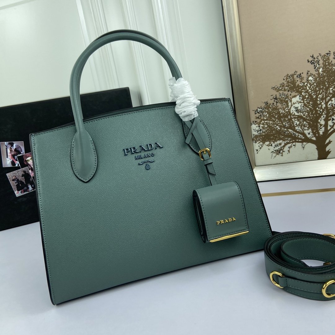 送料無料 Prada プラダ  バッグ 実物の写真 スーパーコピーバッグN品代引き対応国内発送後払い安全必ず届く信用できるサイト