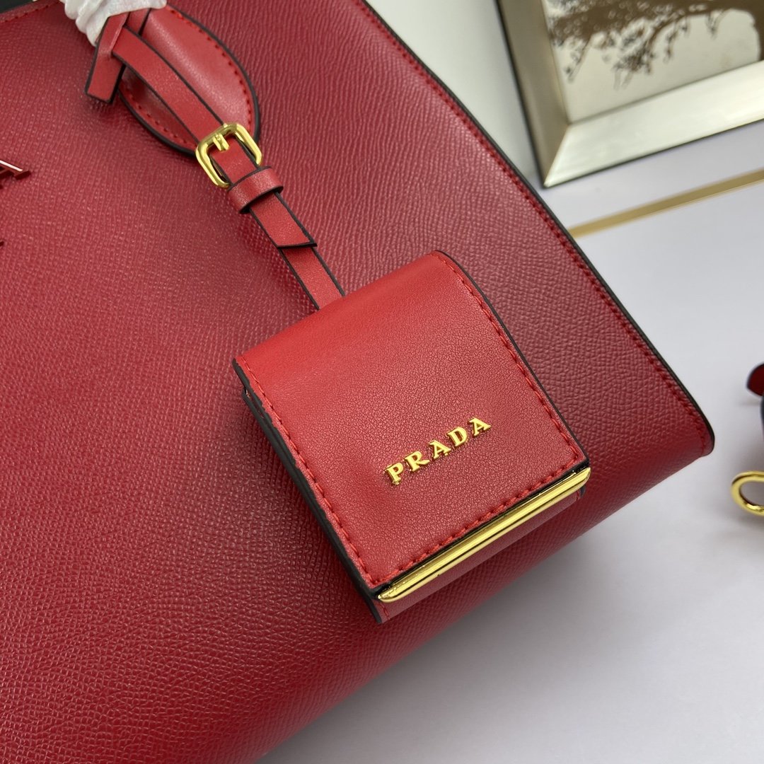 送料無料 Prada プラダ  バッグ 実物の写真 スーパーコピーバッグN品代引き対応国内発送後払い安全必ず届く信用できるサイト