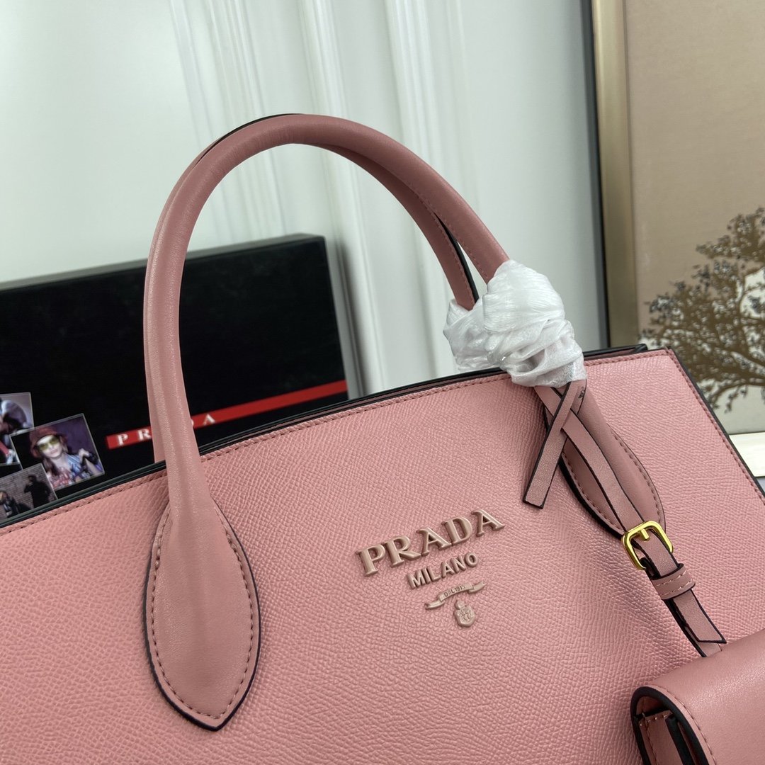 送料無料 Prada プラダ  バッグ 実物の写真 スーパーコピーバッグN品代引き対応国内発送後払い安全必ず届く信用できるサイト