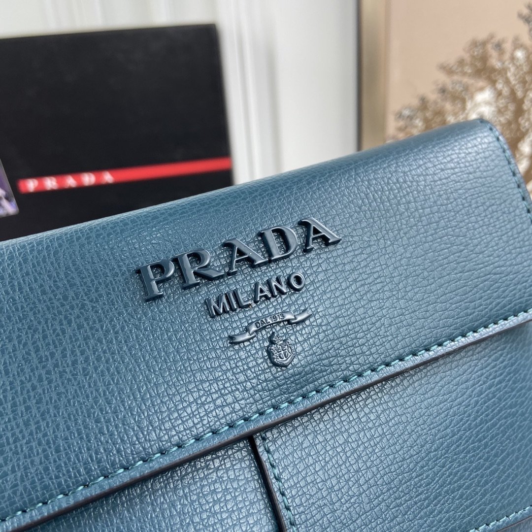 送料無料 Prada プラダ  バッグ 実物の写真 スーパーコピーバッグN品代引き対応国内発送後払い安全必ず届く信用できるサイト