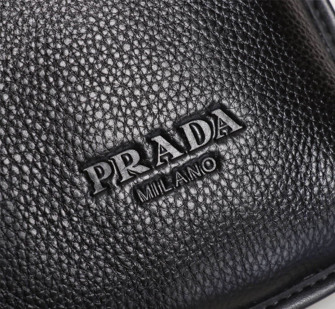 送料無料 Prada プラダ  バッグ 実物の写真 スーパーコピーバッグN品代引き対応国内発送後払い安全必ず届く信用できるサイト