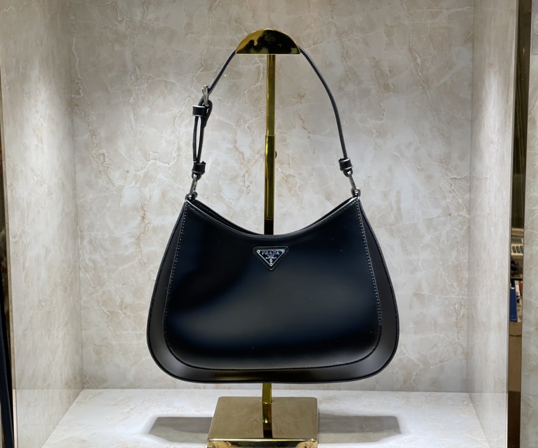 送料無料 Prada プラダ  バッグ 実物の写真 スーパーコピーバッグN品代引き対応国内発送後払い安全必ず届く信用できるサイト