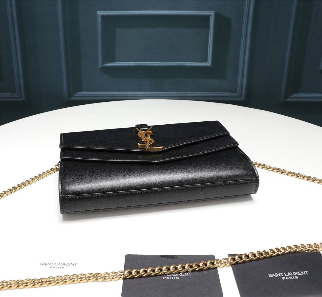 スーパーコピー代引き対応 YSL イヴサンローラン バッグ 実物の写真 N品後払い国内発送送料無料安全必ず届く信用できるサイト
