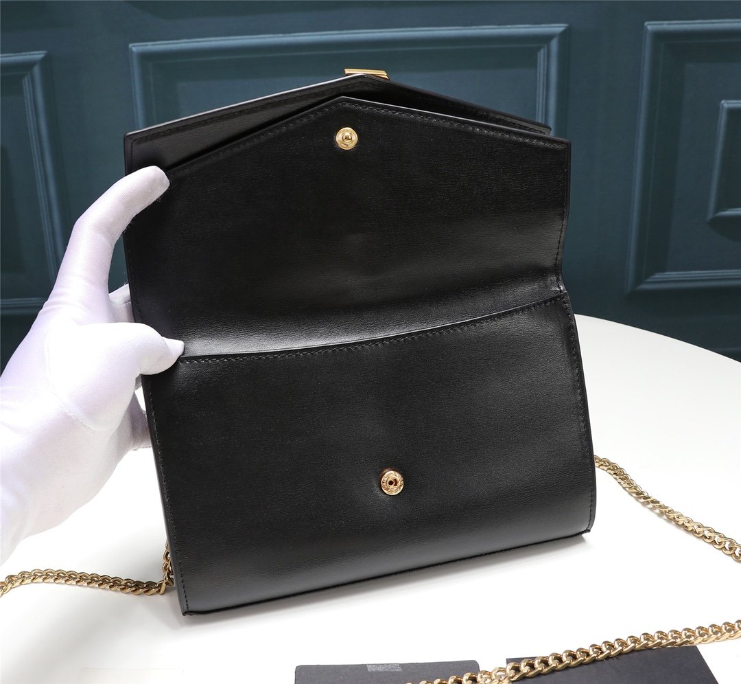 スーパーコピー代引き対応 YSL イヴサンローラン バッグ 実物の写真 N品後払い国内発送送料無料安全必ず届く信用できるサイト