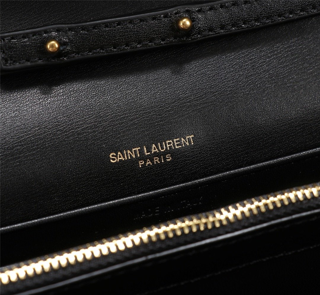スーパーコピー代引き対応 YSL イヴサンローラン バッグ 実物の写真 N品後払い国内発送送料無料安全必ず届く信用できるサイト