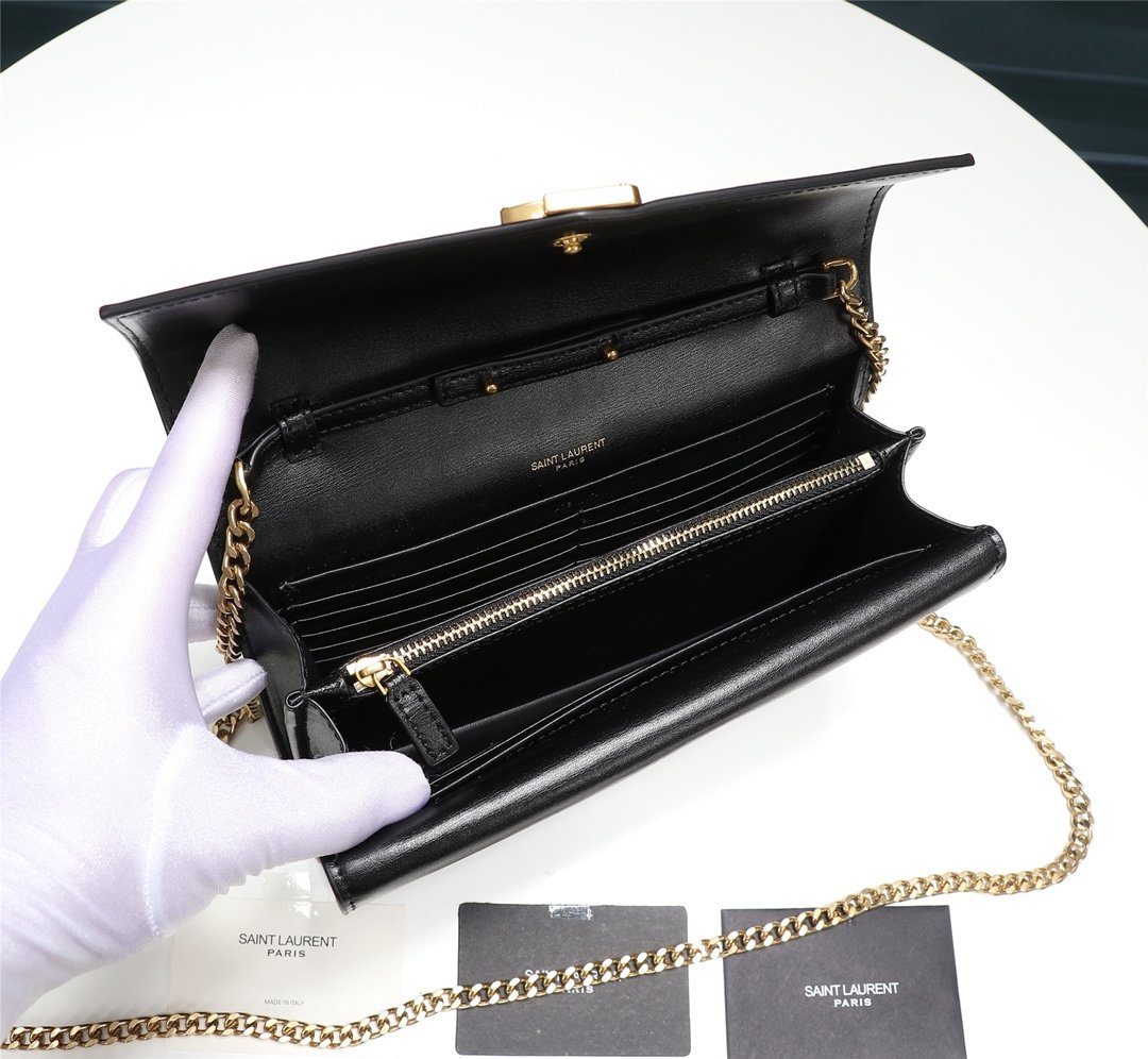 スーパーコピー代引き対応 YSL イヴサンローラン バッグ 実物の写真 N品後払い国内発送送料無料安全必ず届く信用できるサイト