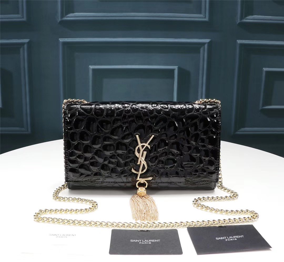 スーパーコピー代引き対応 YSL イヴサンローラン バッグ 実物の写真 N品後払い国内発送送料無料安全必ず届く信用できるサイト